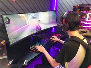 点燃盛夏激情,华硕电竞显示器亮相ChinaJoy 