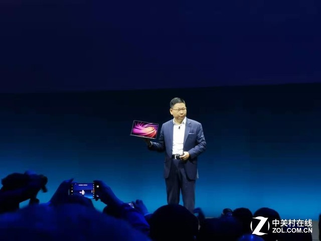 MWC2019:华为推出MateBook 14笔记本