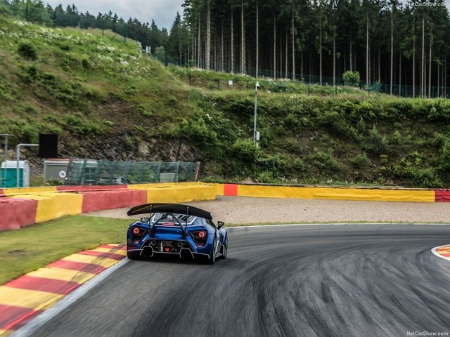 ó:ɱ䶯Zenvo TSR-S