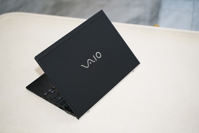 ȫӿ+Сߴ硱ʵǿ2020  VAIO SX12ײ 