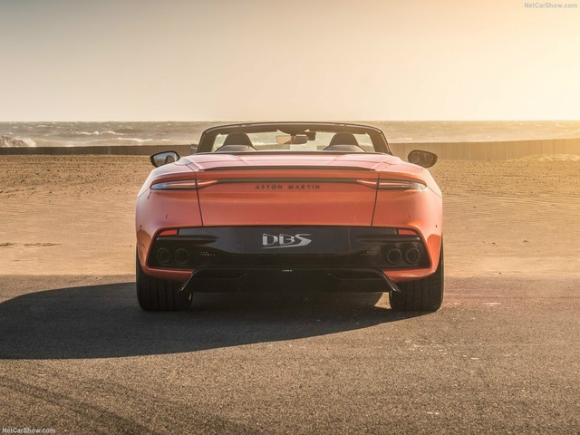 大劲撩车:轻型飞行,全新阿斯顿马丁DBS