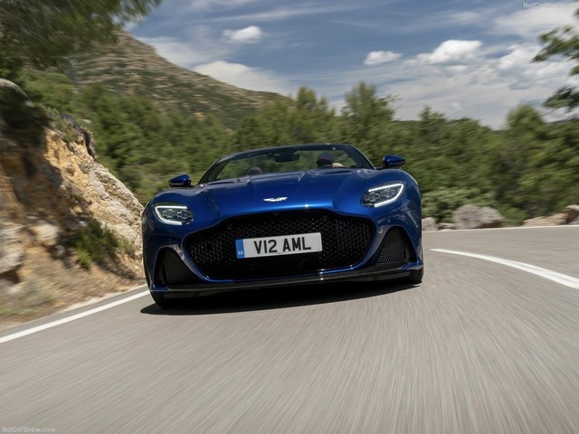 大劲撩车:轻型飞行,全新阿斯顿马丁DBS