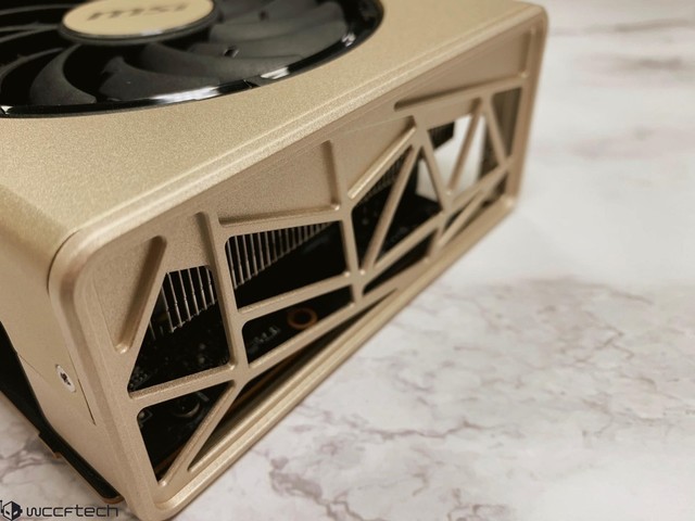 ΢RX 5700 XTع ɫϲ 