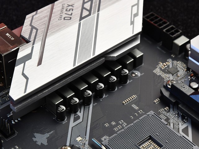 CVN X570 DIY״̬µһ 