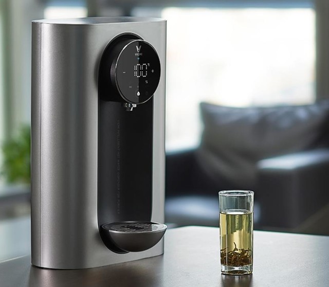 小米推出新喝水神器 支持1秒即热 1℃调温 UV杀菌