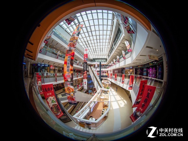ӽ210 4mm f/2.8۾ͷ 