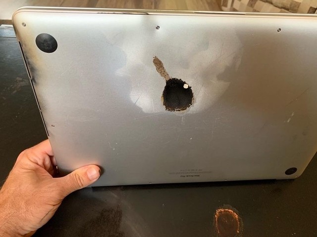 苹果MacBook Pro又双叒叕自燃了 画面惨不忍睹 