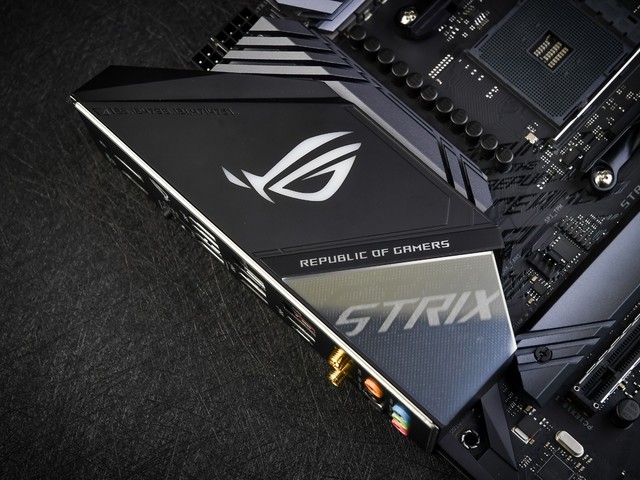 Ϯ ROG STRIX X570-E GAMINGͼ