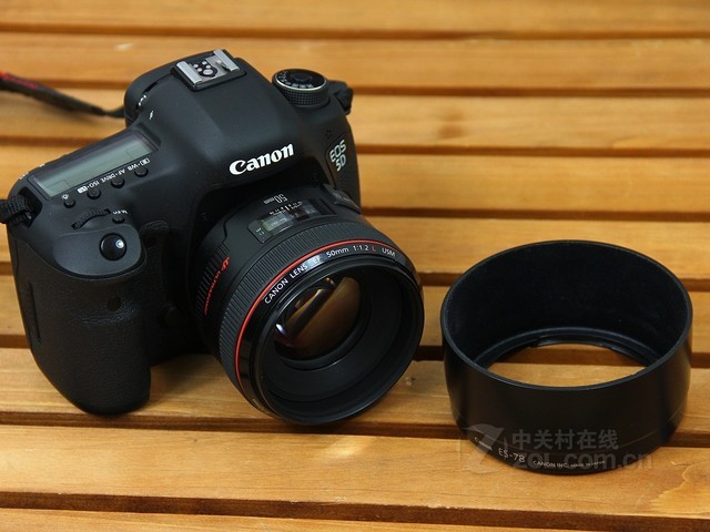 ҹ RF50mm f/1.2ͷǰ 