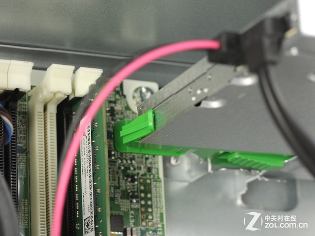 ü Z228ţ 
