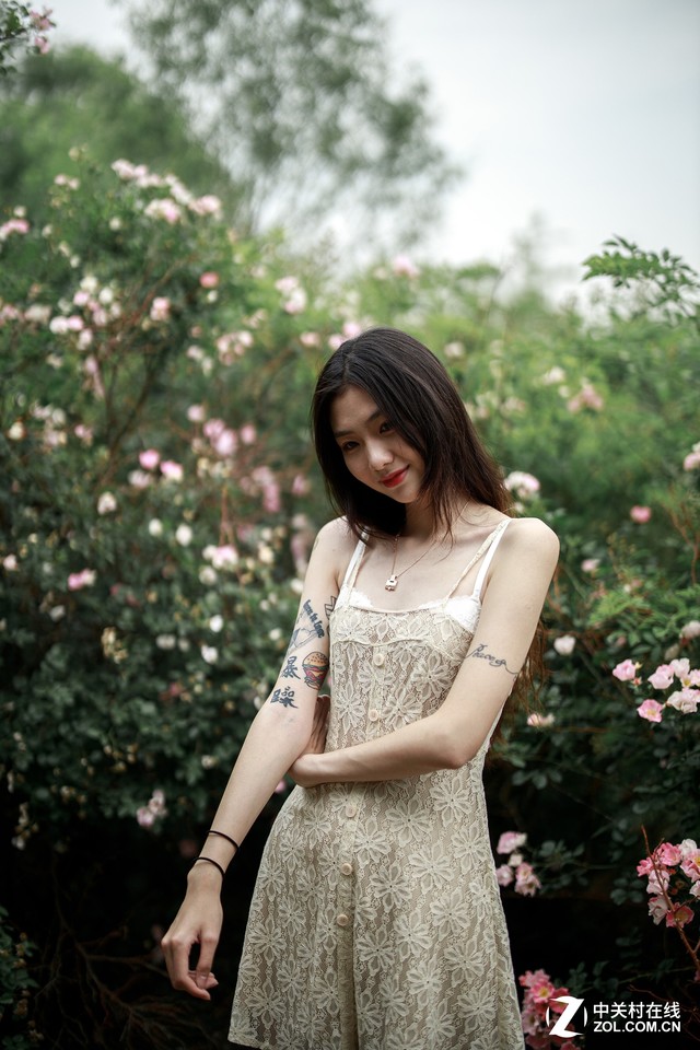 ҹ RF50mm f/1.2ͷǰ 