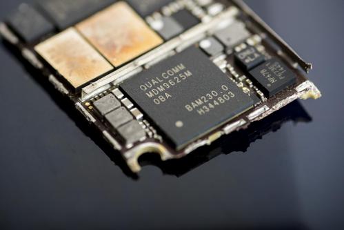 5G iPhone采用高通芯片 自研产品或2022年推出
