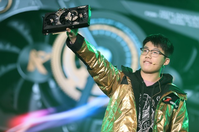 ˣiGame GeForce RTX 2080 Ti Kudan  