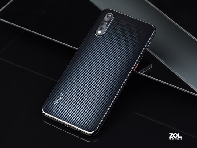 骁龙845+4500mAh大电池 iQOO Neo今天正式开售 