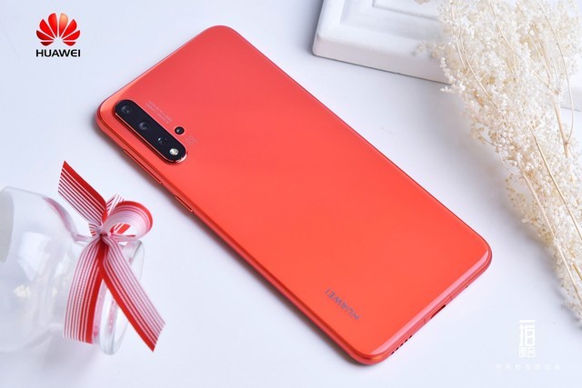��èС�ں��׷�:��Ϊnova5 Proɺ����ʱ����Ϯ������ 
