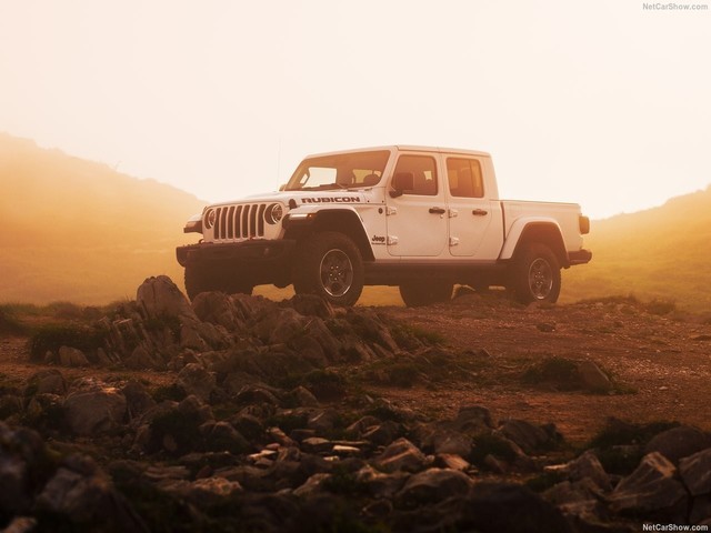 ó:ԽҰ,Jeep Gladiator