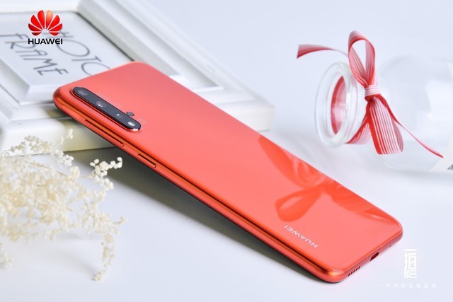 ��èС�ں��׷�:��Ϊnova5 Proɺ����ʱ����Ϯ������ 