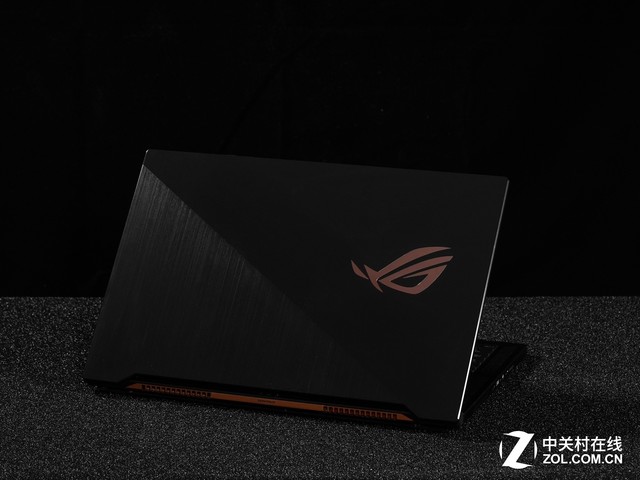 将RTX2080 Max-Q塞进18.7mm ROG冰刃3s Plus评测