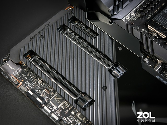 Z490主板首测 对比上代提升了什么？ 