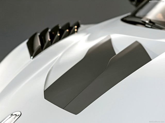óˣµR8 LMS GT2