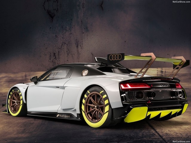 óˣµR8 LMS GT2
