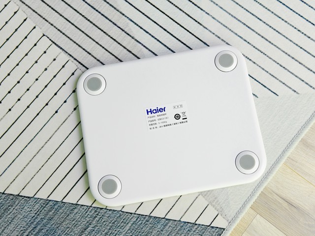 小巧身材大有玄机 海尔幻彩C3智能体脂秤评测