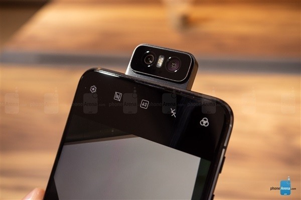 翻转摄像头华硕ZenFone 7/Pro即将发布 