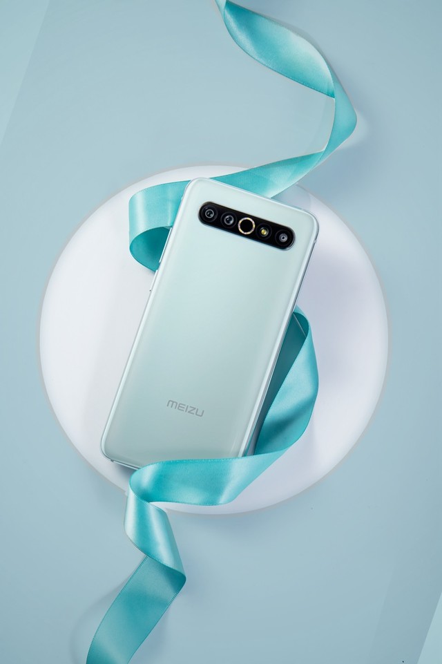 魅族17 pro月白天青配色官方图赏_魅族 17 pro_手机新闻-中关村在线