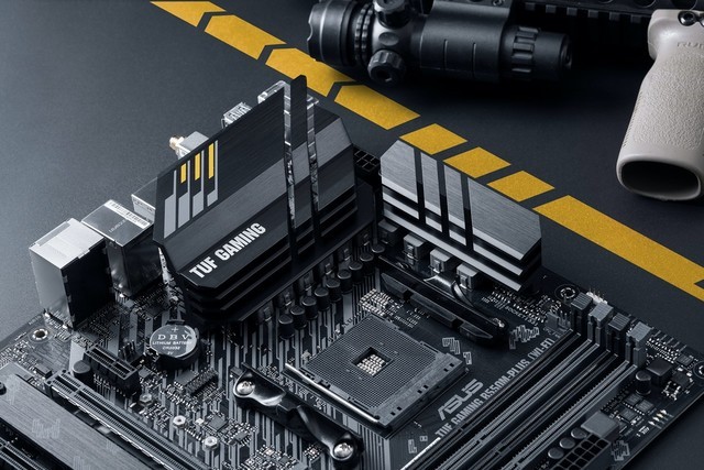 锐7四射 龙5震天 华硕B550主板首发