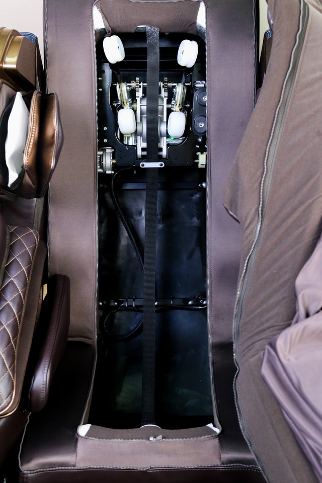 不坐飞船也能体验的零重力太空舱 荣泰RT6910S按摩椅评测 