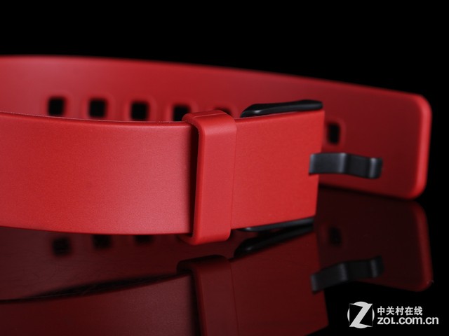 比Pebble还炫 WeLoop小黑智能手表评测