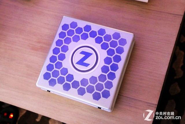 ZBOX���� ��̩Я�ڶ��Ʒ����CES2015 