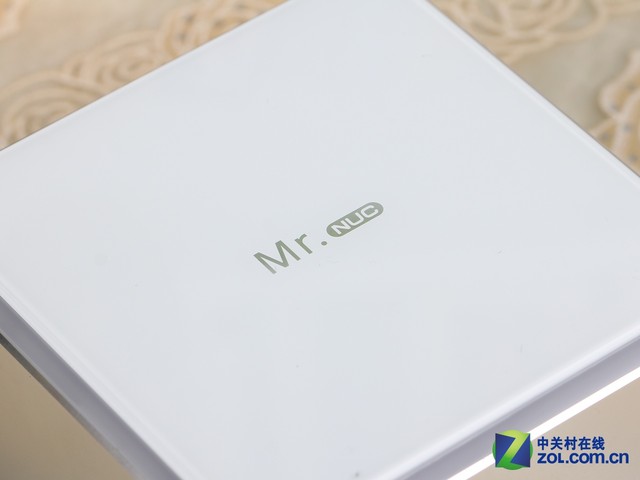 AMDƵ͹PC MR.NUC-A8 