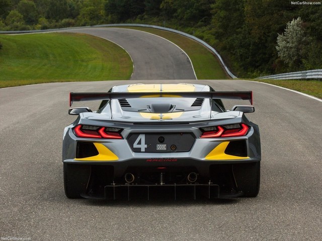 大劲撩车:赛道传奇雪佛兰克尔维特C8R