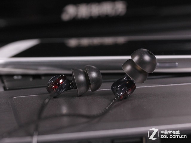 8mm΢ȦԪ ɶA31s˶ 