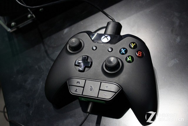 现场预定有优惠! 微软XBOX ONE送福利
