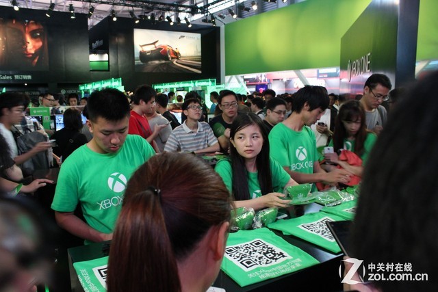 现场预定有优惠! 微软XBOX ONE送福利
