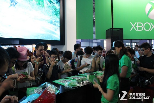 现场预定有优惠! 微软XBOX ONE送福利