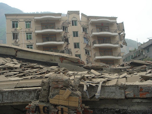 鲁甸地震的反思:手机地震预警如何保命? 