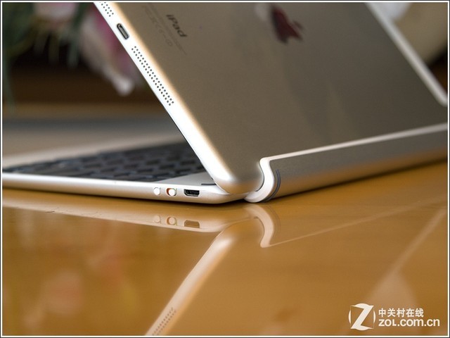 MacBook Сi iPad Air 