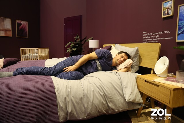  IFA: Philips displays a magic device that can alleviate snoring 