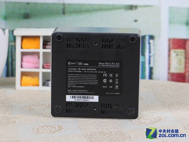 AMDƵ͹PC MR.NUC-A8 