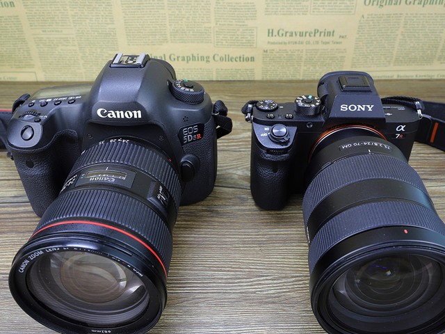 صĶԾ 5DS R VS A7RII 