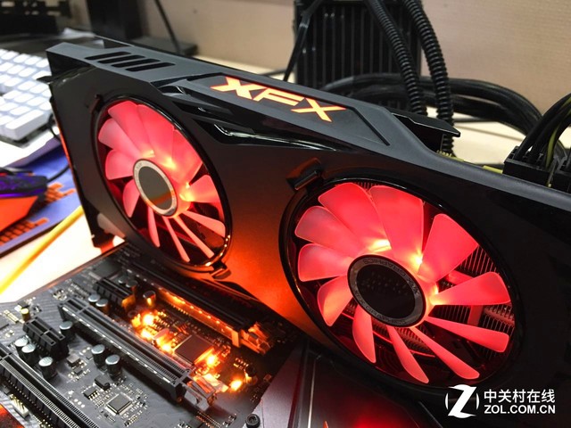 Ϸ XFXѶRX 580 Կ 