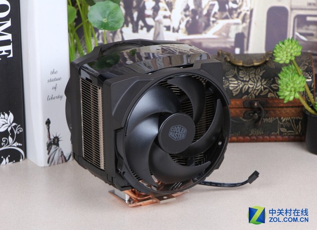 콢λ MasterAir Maker 