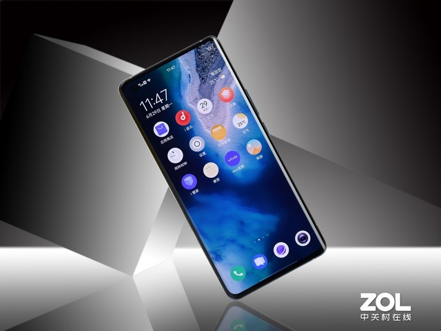 彰显时尚科技 vivo X50 Pro+将推亚历山大王限定版