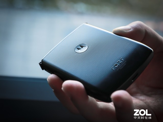 Moto Razr 2019飺һ·Խֻˣ 