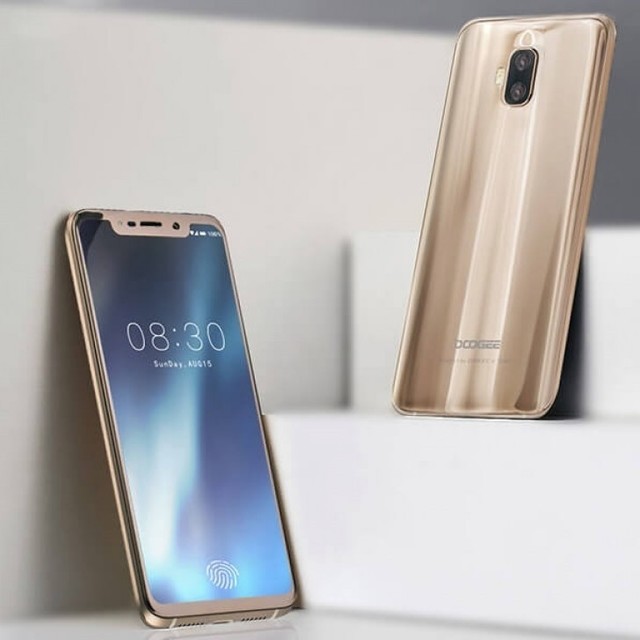 "��ǿ"����ȫ�����ֻ�Doogee V������MWC 