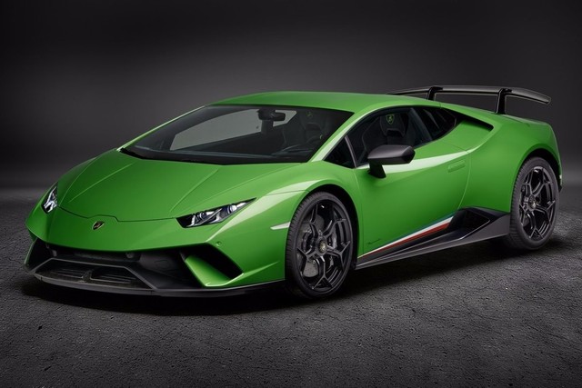 Ŧ Huracan Performante