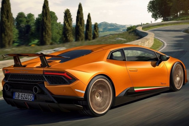 Ŧ Huracan Performante
